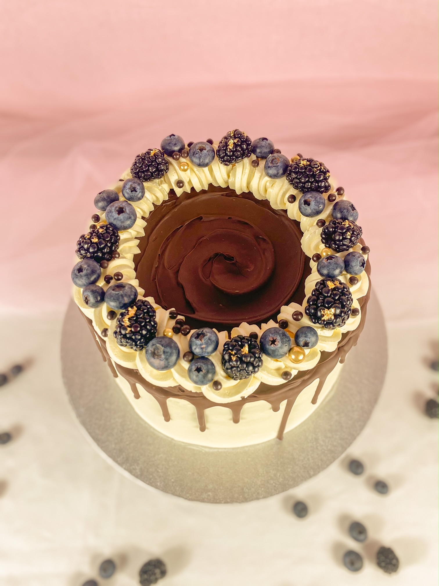 Dettaglio Cake Design Drip - Compleanno Uomo