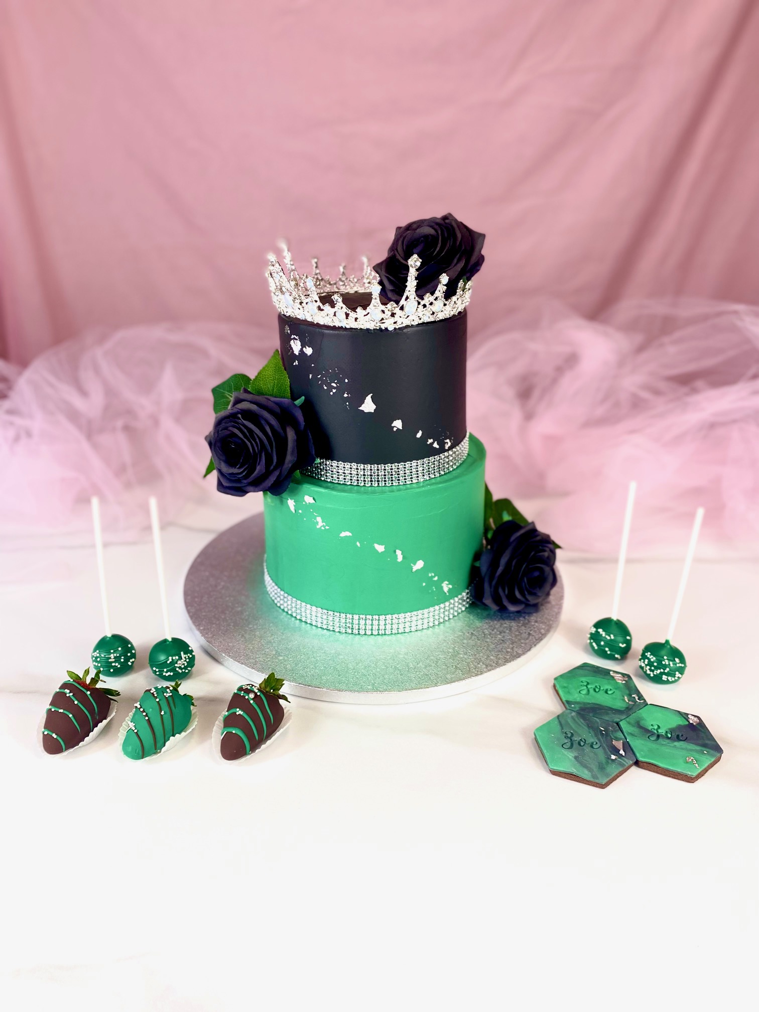 Sweet Table Torta verde e nera per evento