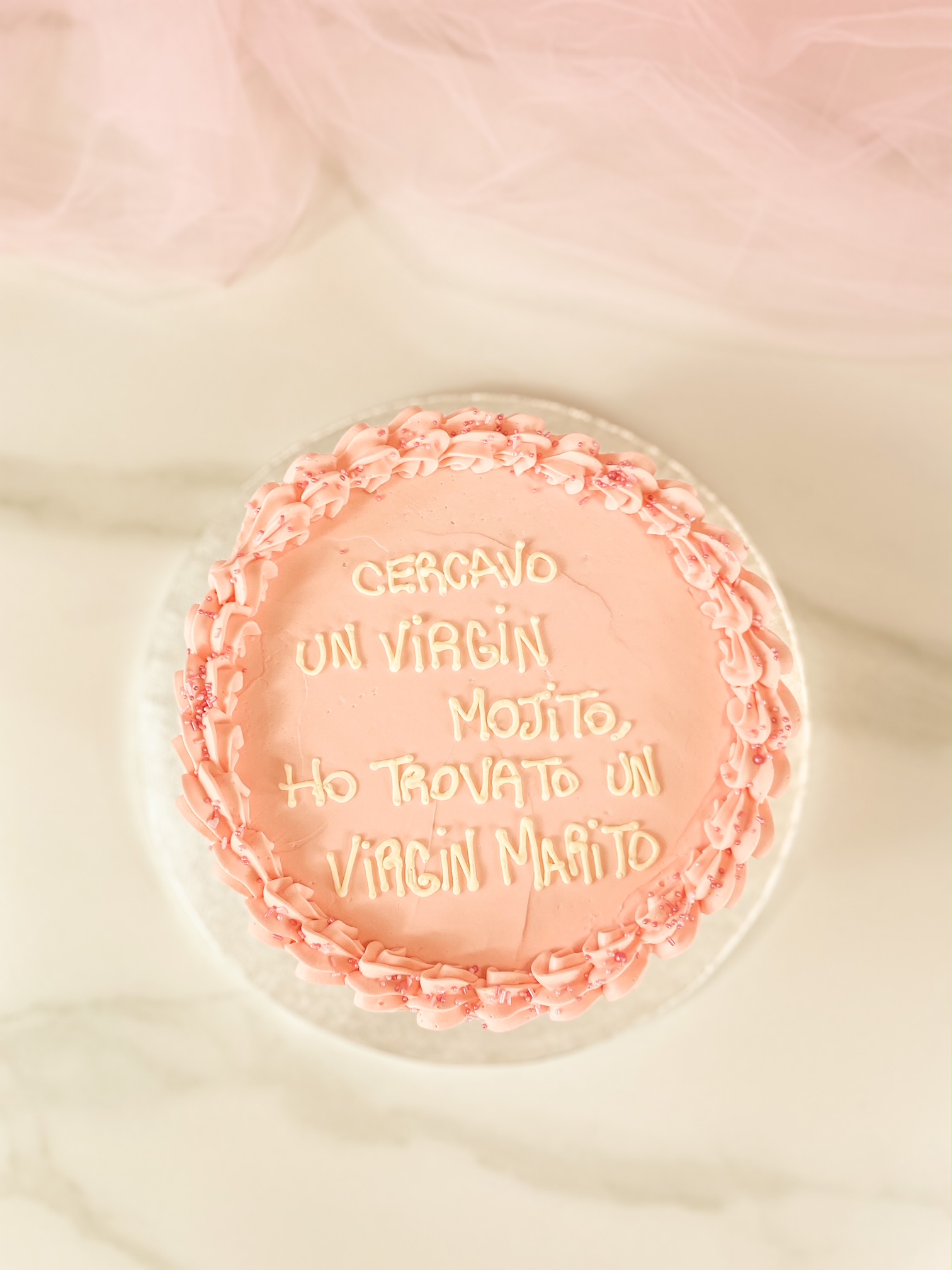 Torta Cake Design rosa con scritta