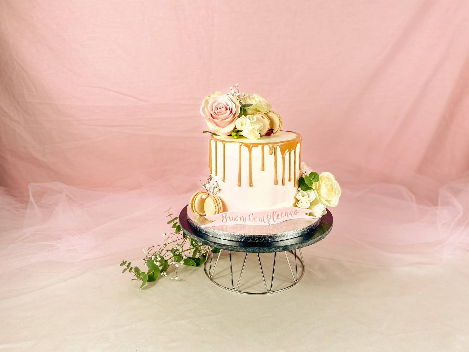Cake Design Drip Oro e Rosa
